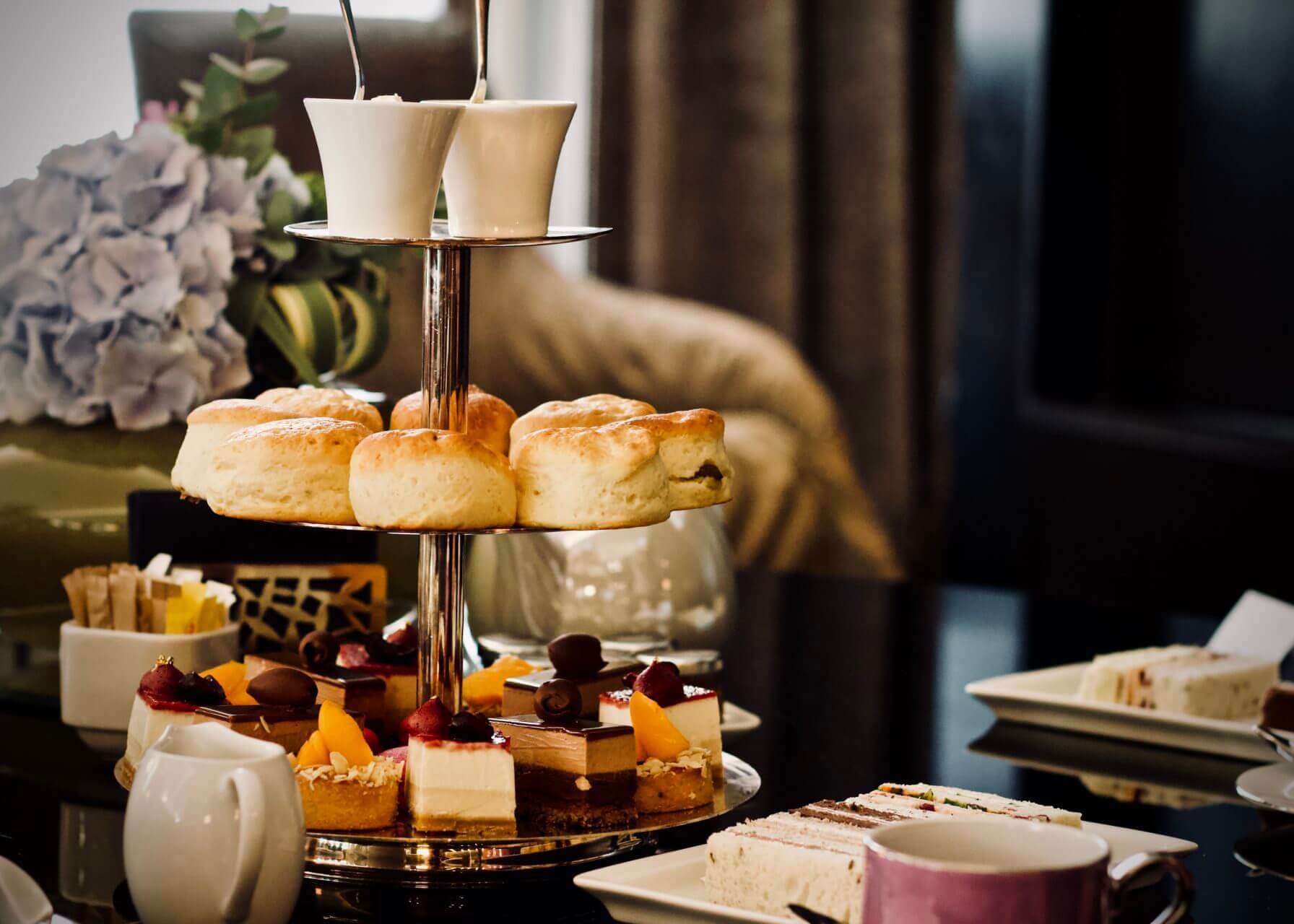 afternoon tea londoon uk