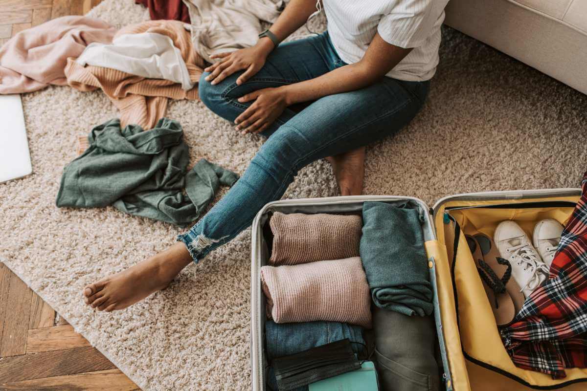 avoid overpacking luggage